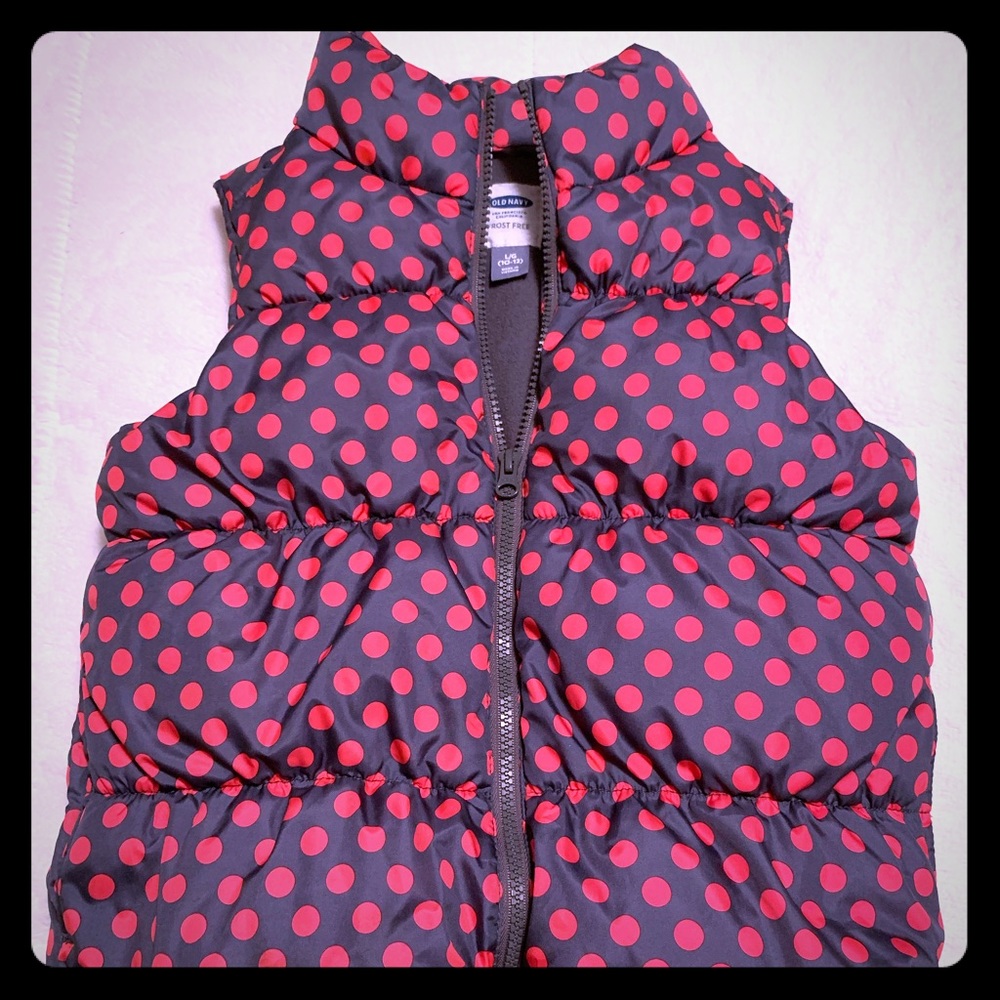 Girls Old Navy puffer vest